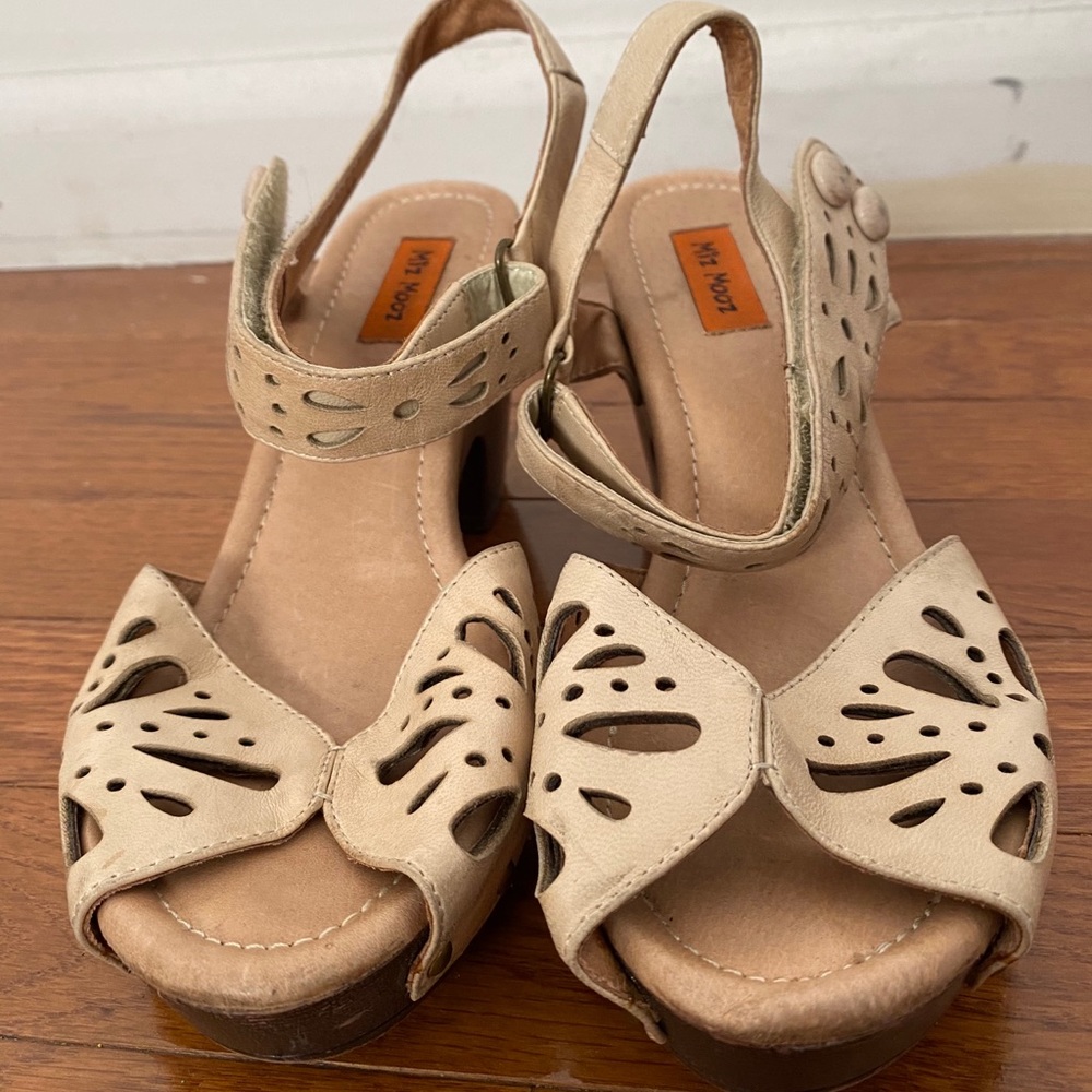 Comfy Cream Wedge Sandals